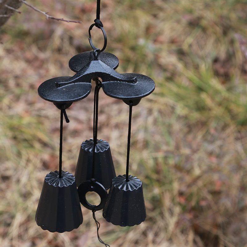 Outdoor Furniture Japanese Style - Campana a vento in ferro Trio