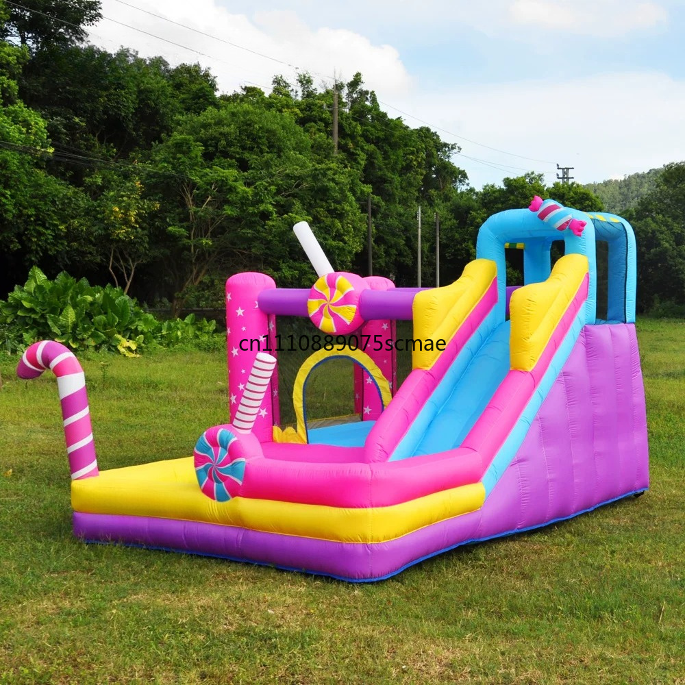 Castello Gonfiabile, Castello  - Outdoor Furniture Nearby recensione e prezzo